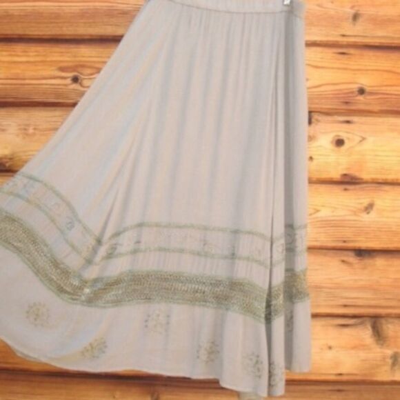 NWT Army Green Long Skirt - Picture 2 of 6